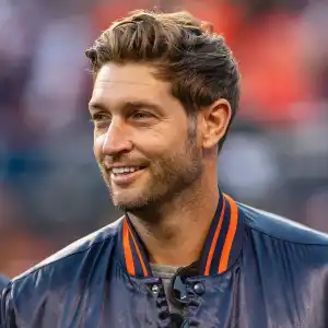 Jay Cutler Claims He Was Dropped From Uber Eats Ad Chicago Bears Jacket