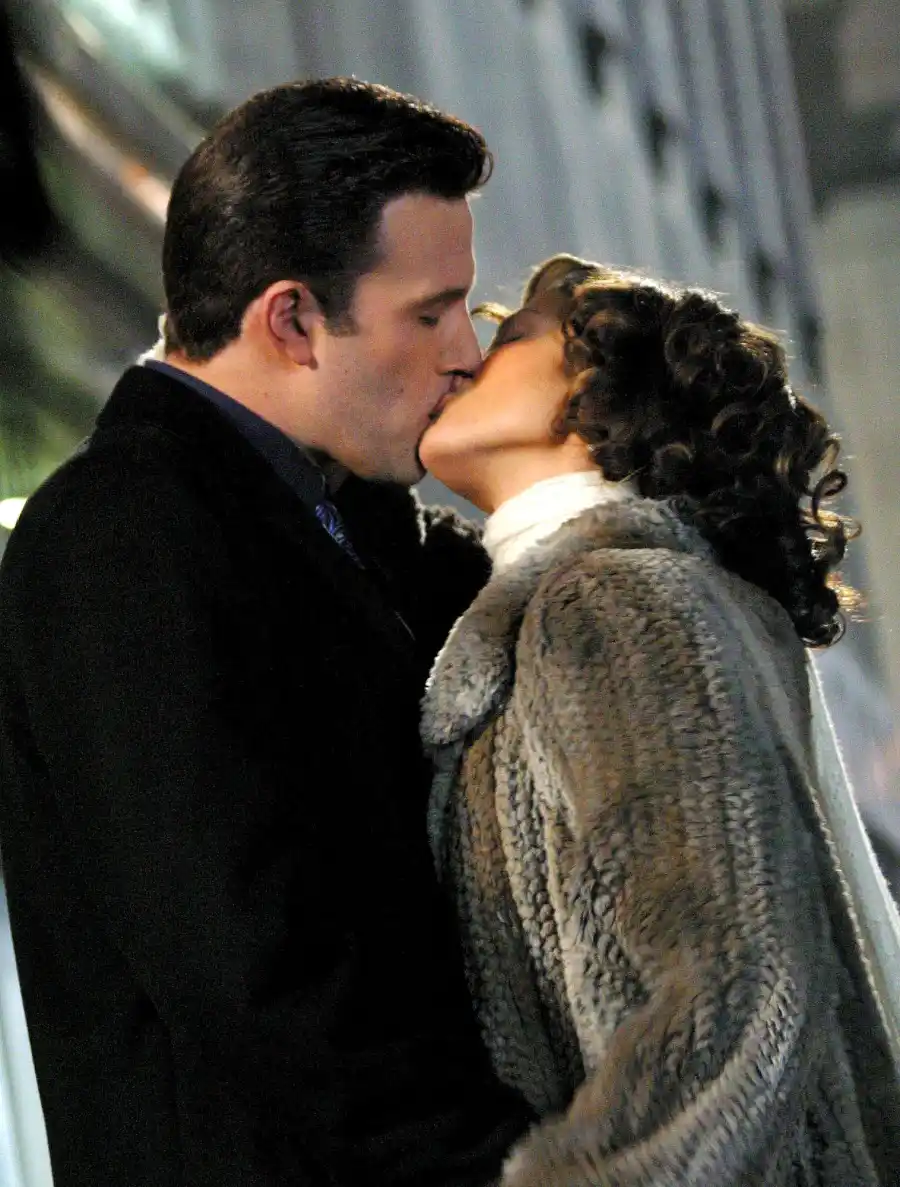 Jennifer Lopez Ben Affleck Steamiest PDA Moments Through Years