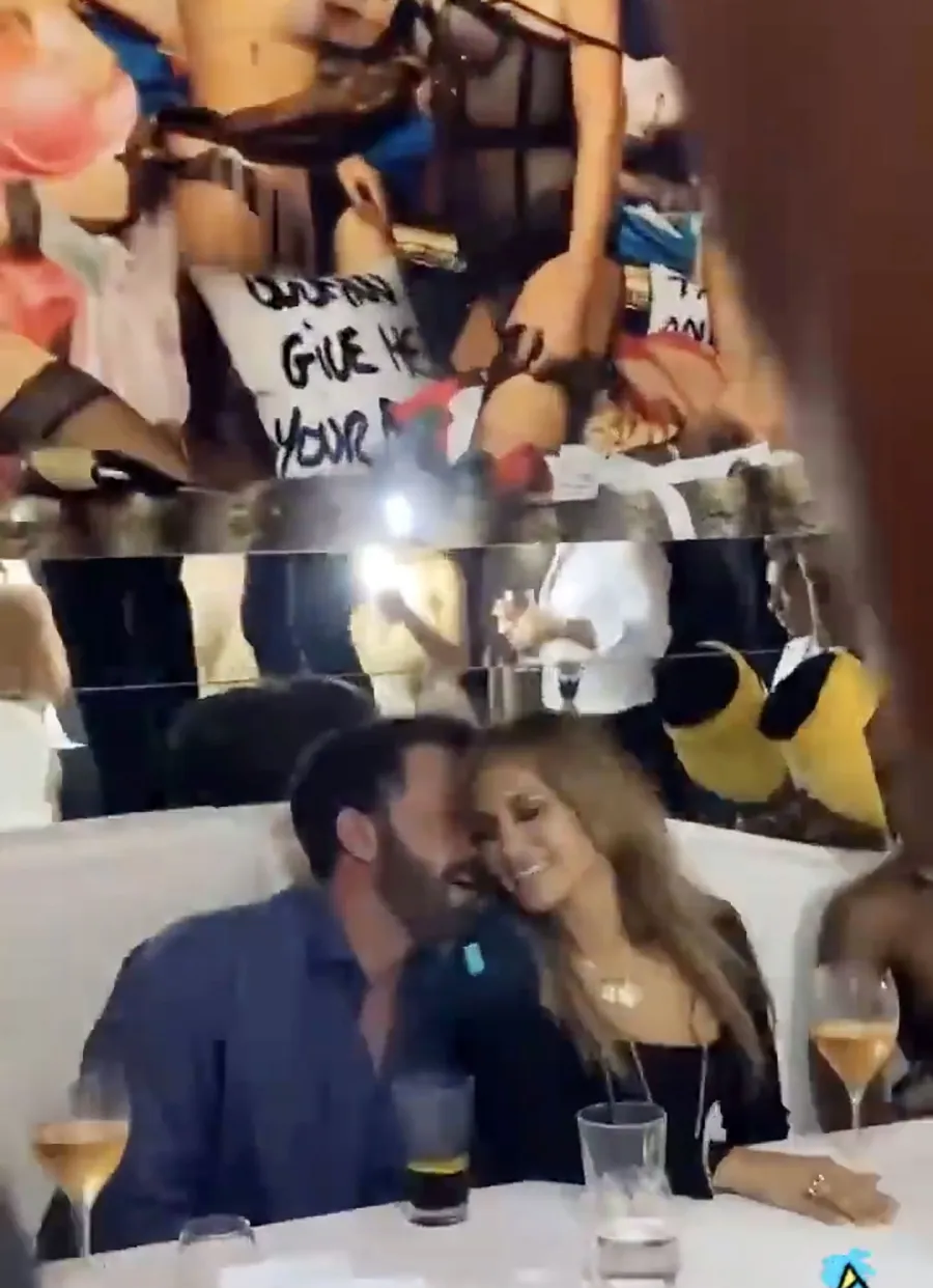 Jennifer Lopez Ben Affleck Steamiest PDA Moments Through Years