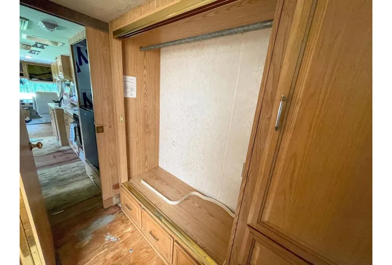 Joy-Anna Duggar and Austin Forsyth Renovate 2001 RV 5