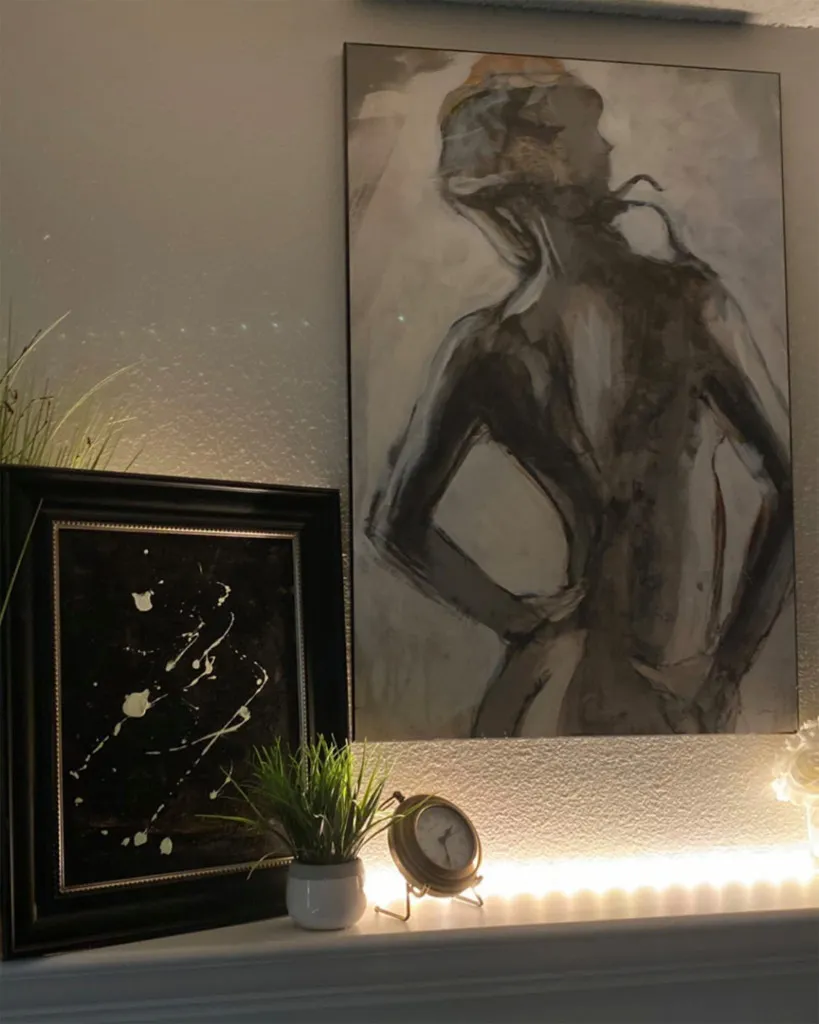 Katie Thurston Displays Blake Moynes&rsquo; Censored &lsquo;Bachelorette&rsquo; Painting, Reveals It&rsquo;s NSFW Content