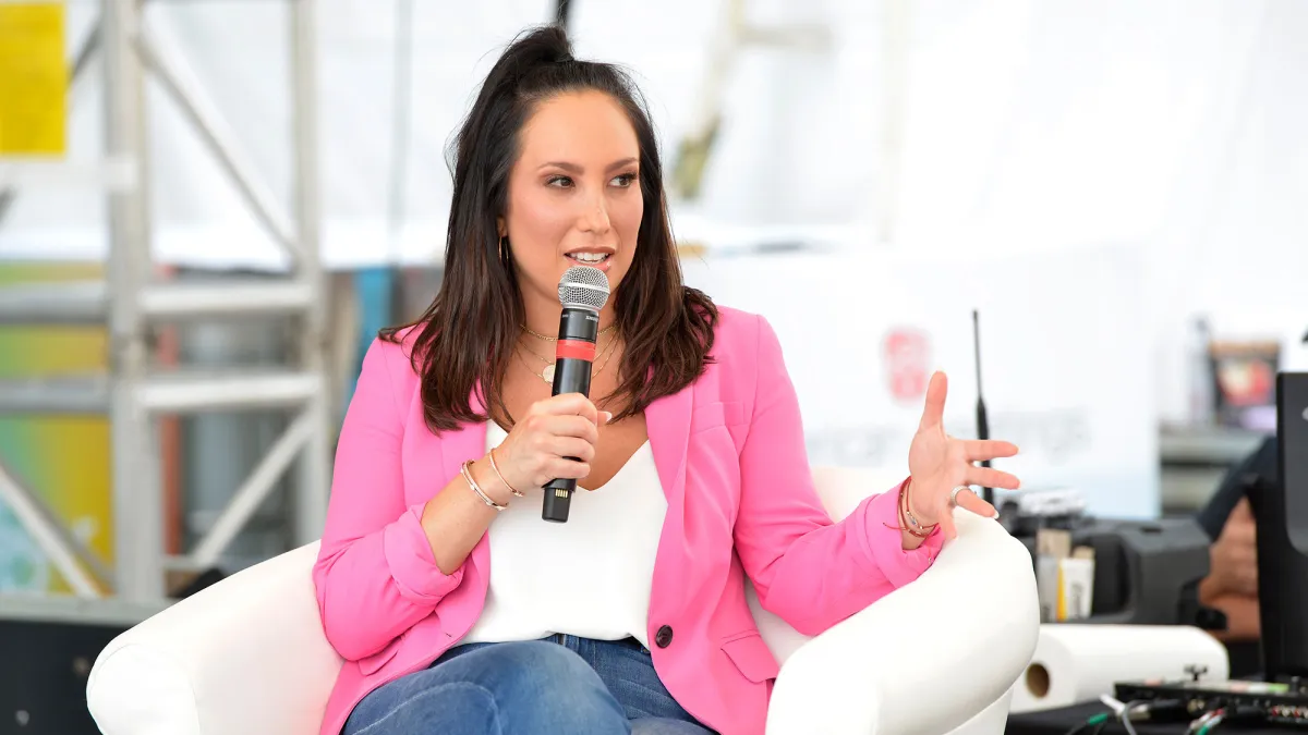 Kickoff Party Jewel Helps Launch Kroger 4th Annual Wellness Experience Cheryl Burke