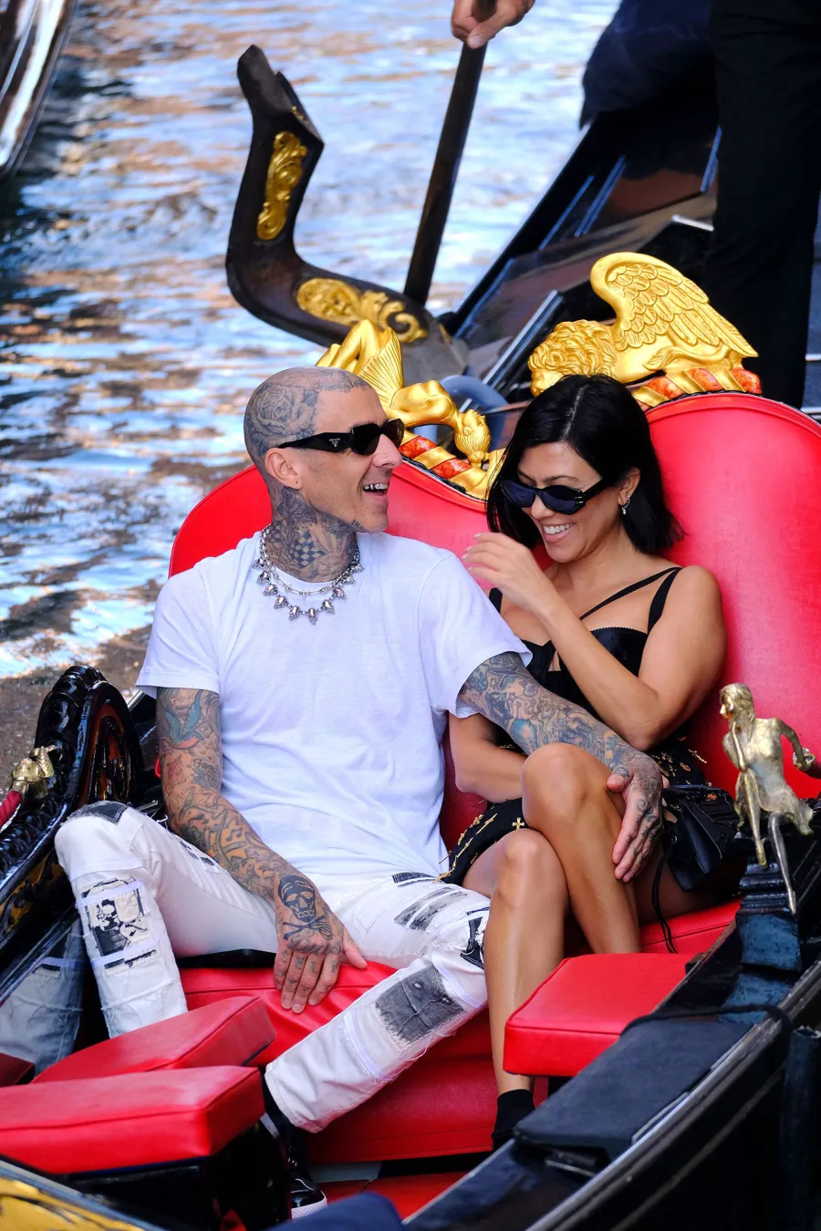 Kourtney Kardashian and Travis Barker Tour Italy Gondola 1