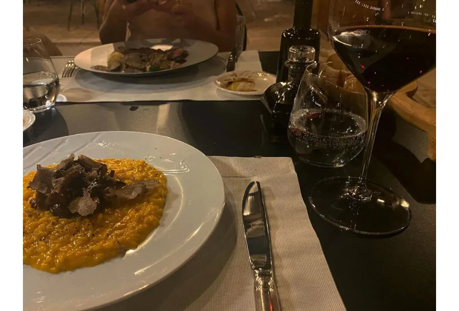 Phoebe Dynevor Giddy on Croatian Getaway Amid Pete Davidson Split 3 Dinner