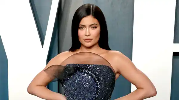 Pregnant Kylie Jenner Appears to Hint at 2nd Baby Sex Feature Ralph and Russo