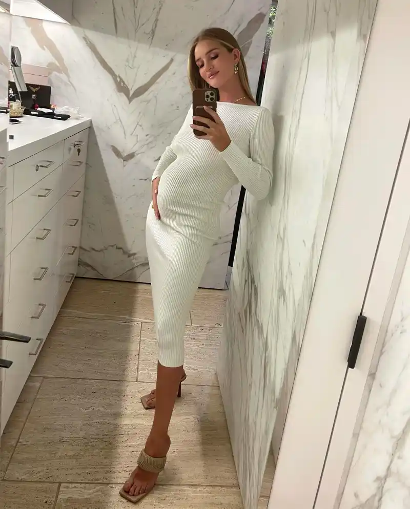 Rosie Huntington-Whiteley Is Pregnant, Expecting 2nd Child With Jason Statham