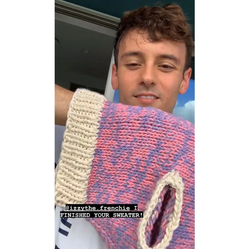 This Is What Tom Daley Was Knitting at the Tokyo Olympics 2 3