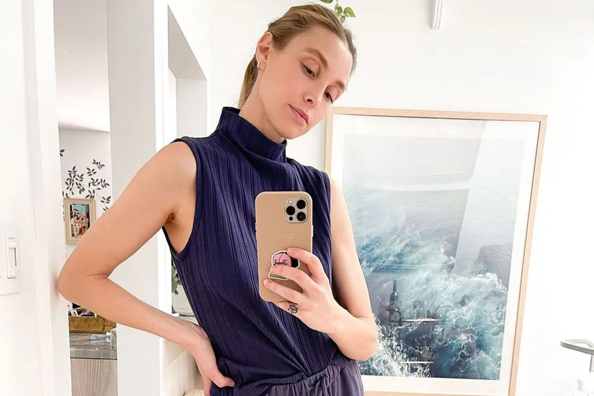 Whitney-Port-Turtleneck-001