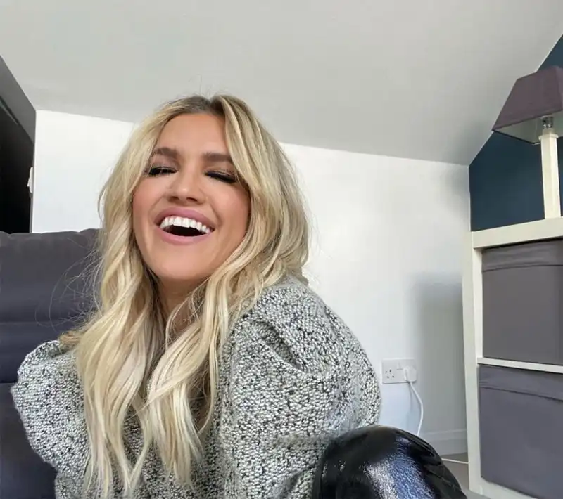 ashley-roberts-pussycat-doll