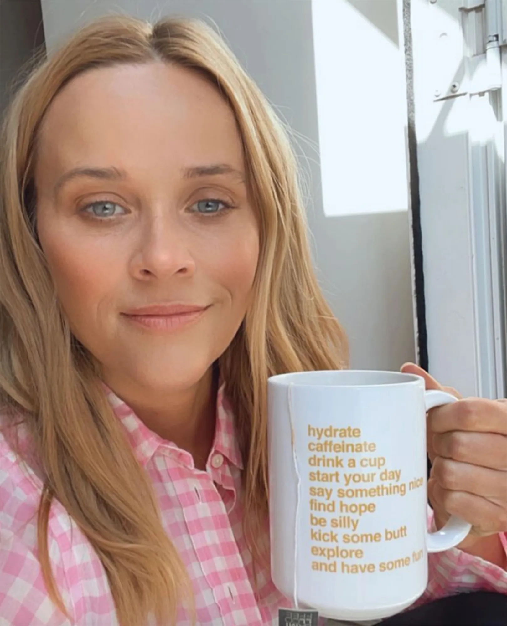 reese-witherspoon-pink-gingham-shirt