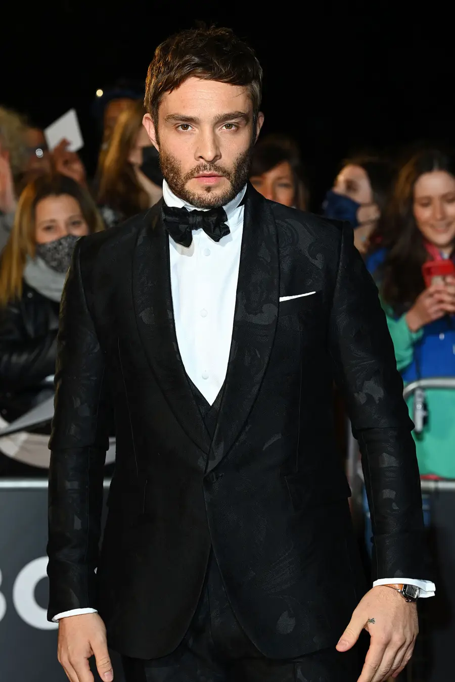 See the Best Dressed Stars, Hottest Hunks at the 2021 GQ Men of the Year Awards: Photos