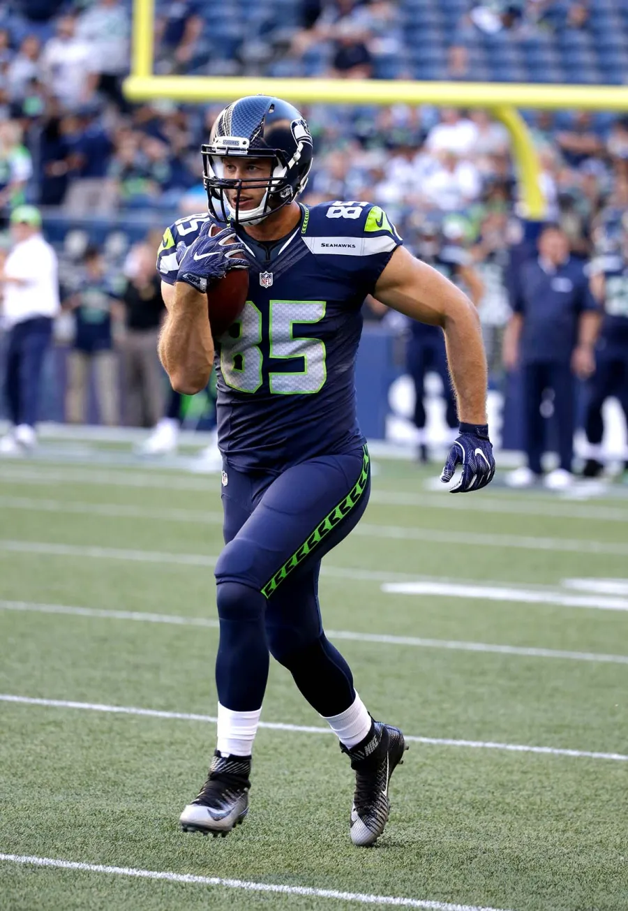 5 Things Know About New Bachelor Clayton Echard