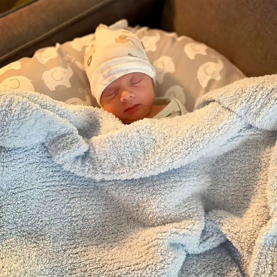 90 Day Fiance’s Loren Brovarnik Shares Family Photos With 2nd Son, Reveals His Name