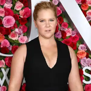 Amy Schumer Details Her Intense Endometriosis Surgery: ‘The Doctor Found 30 Spots’