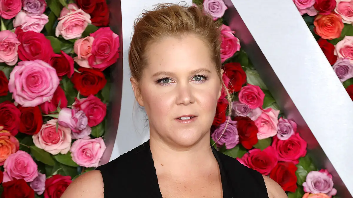 Amy Schumer Details Her Intense Endometriosis Surgery: ‘The Doctor Found 30 Spots’