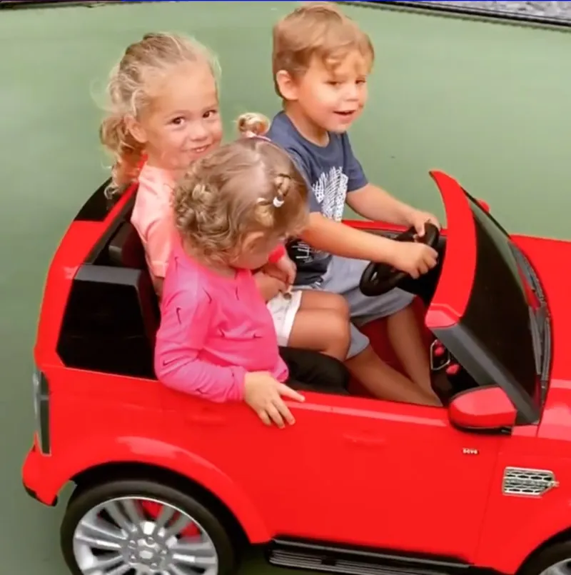 Anna Kournikova Shares New Video of Her and Enrique Iglesias' 3 Kids