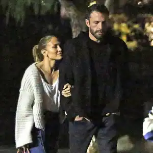 Ben Affleck and Jennifer Lopez Take Kids to Movie Night After Singer Praises 'The Last Duel'
