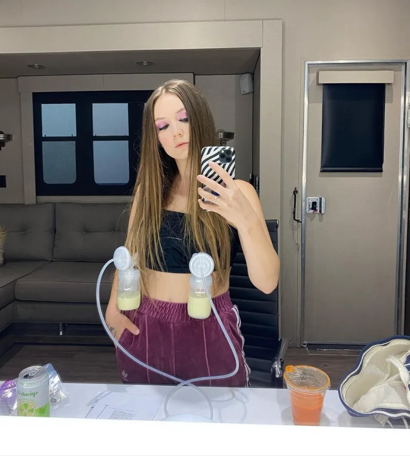 Billie Lourd Shares Throwback Pic Pumping on ‘American Horror Story’ Set