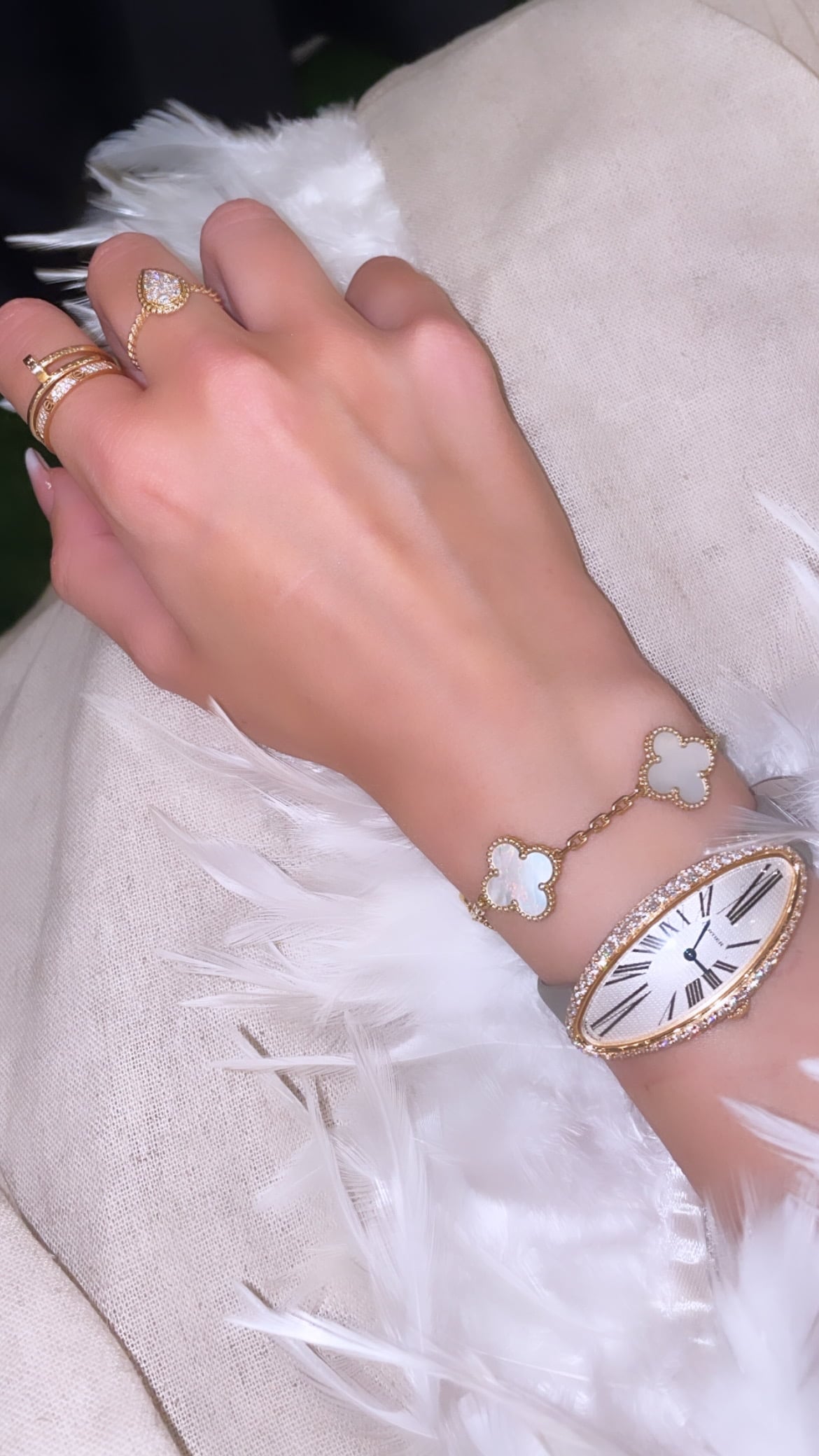 Van Cleef and Arpels Alhambra ,Van Cleef and Arpels care guide