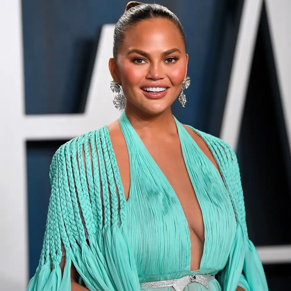 Chrissy Teigen Reveals the Results of &lsquo;Fat Removal&rsquo; Surgery on Her Face