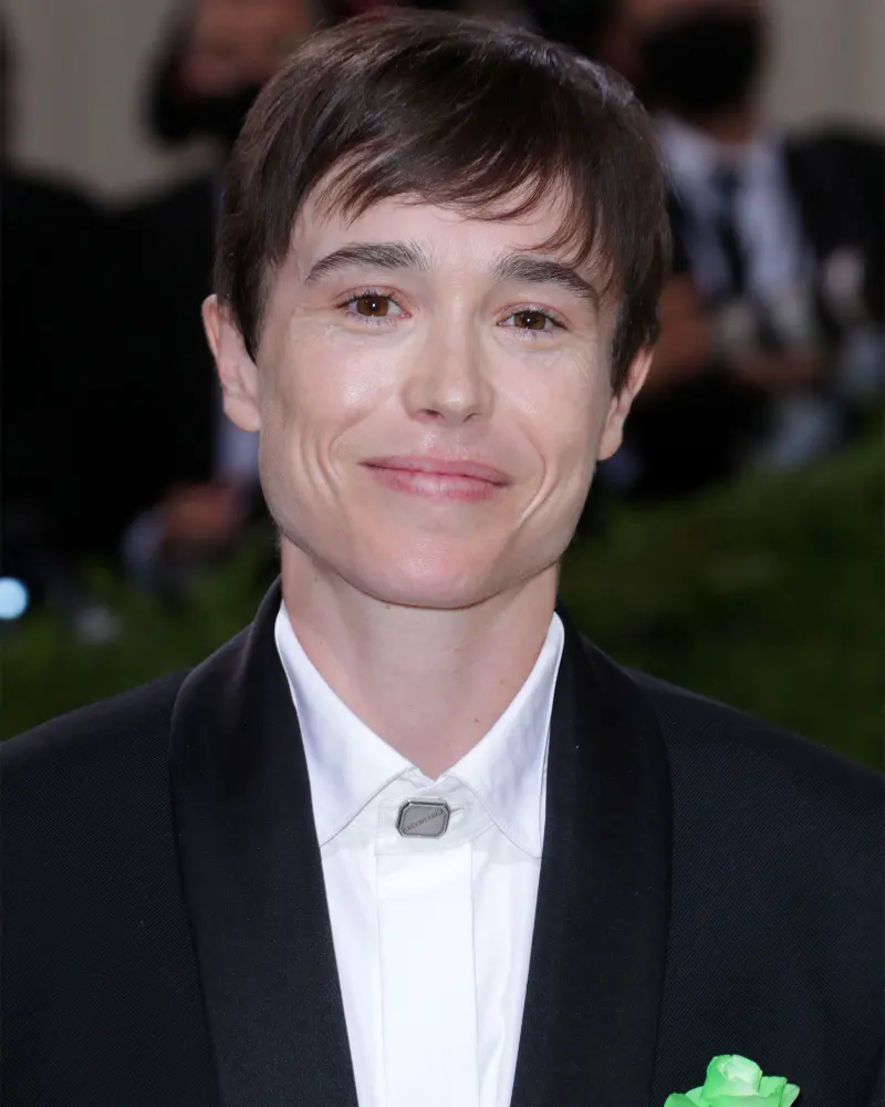 Met Gala 2021 Elliot Page Looks Dapper in All-Black on Met Gala Red Carpet: Photos