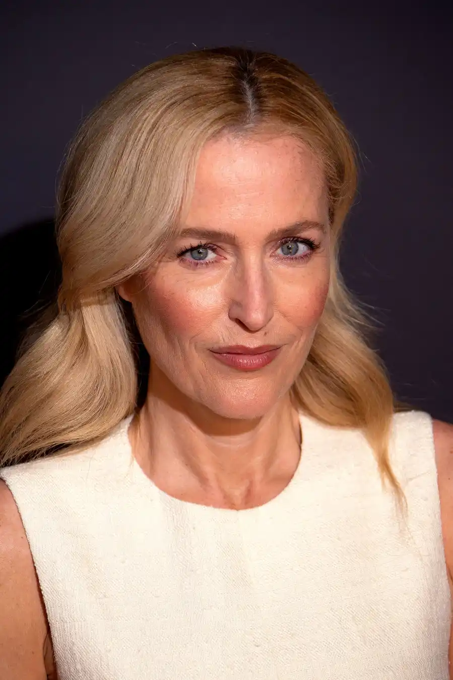 Gillian Anderson 2021 Emmys Best Beauty