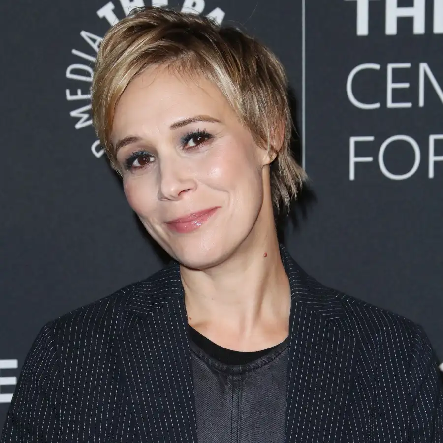 Gilmore Girls Cast Dating Histories Through Years Liza Weil