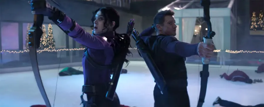 Hailee Steinfeld Jeremy Renner Hawkeye