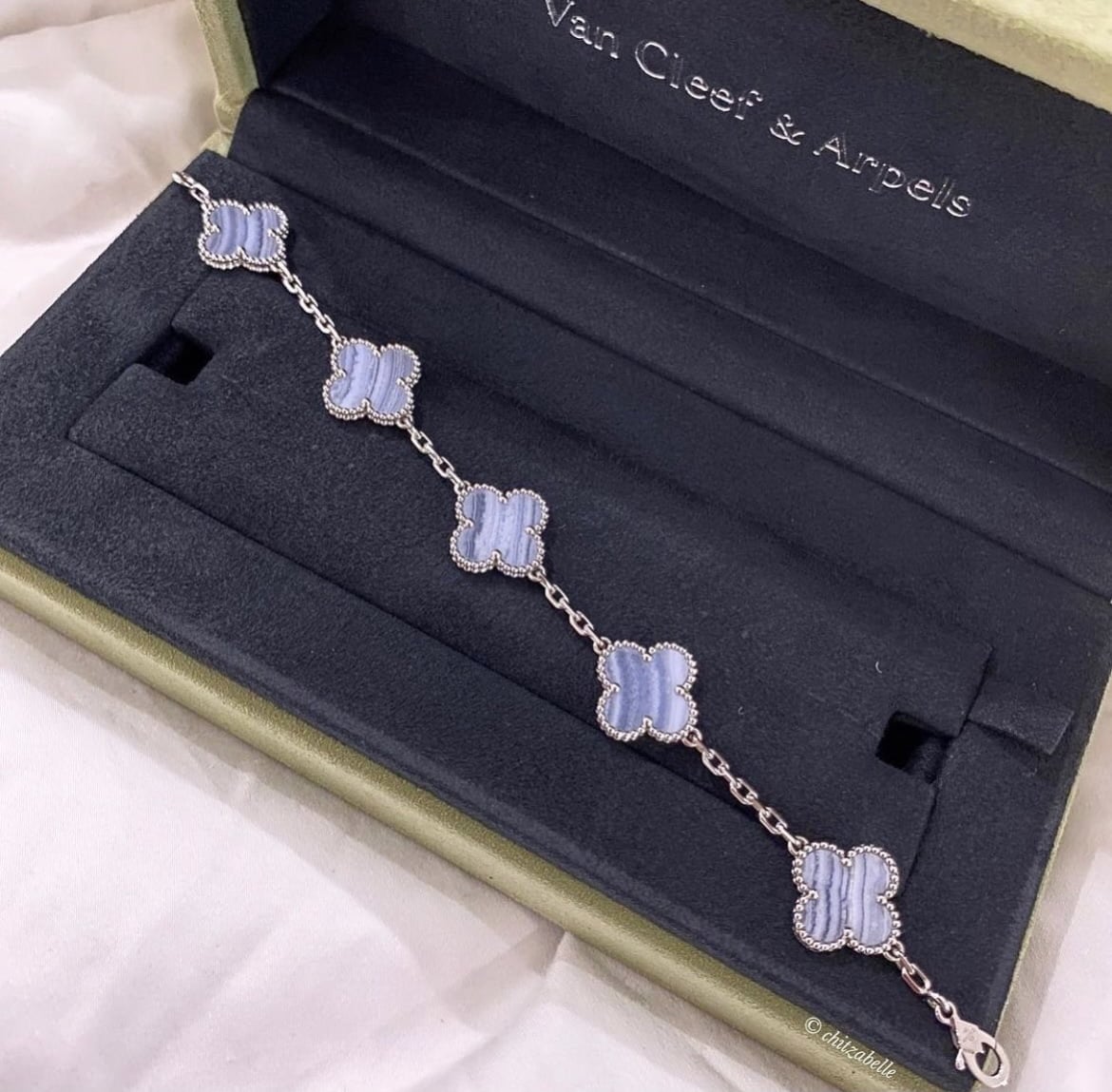 Van Cleef and Arpels Alhambra ,Van Cleef and Arpels care guide