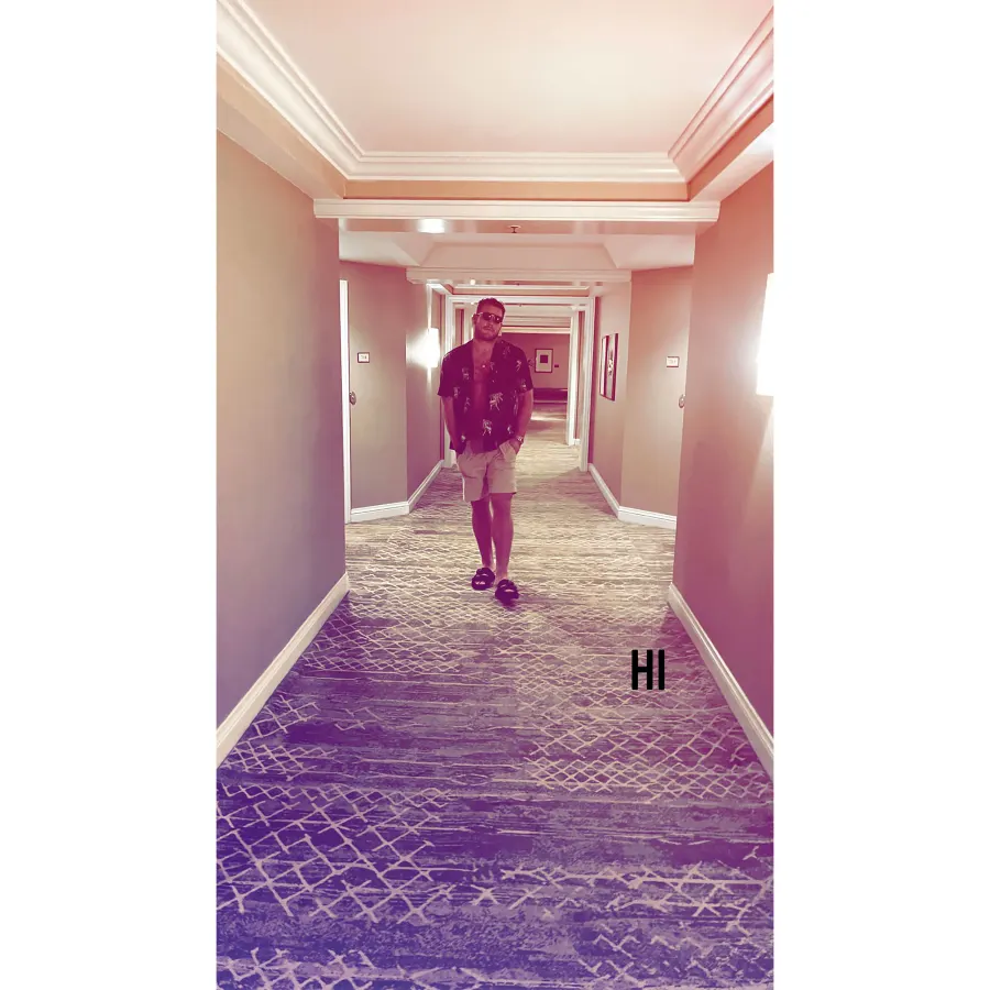 Inside Colton Underwood's Hawaiian Getaway With BF Jordan C. Brown