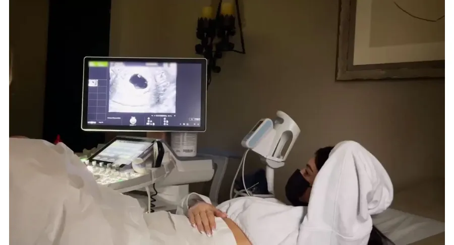 Inside Kylie Jenner Pregnancy Reveal Video 11