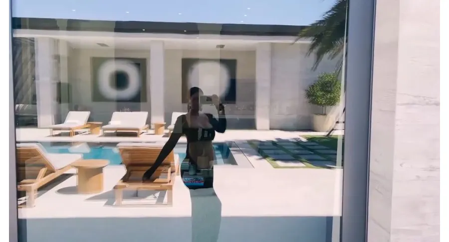 Inside Kylie Jenner Pregnancy Reveal Video 3