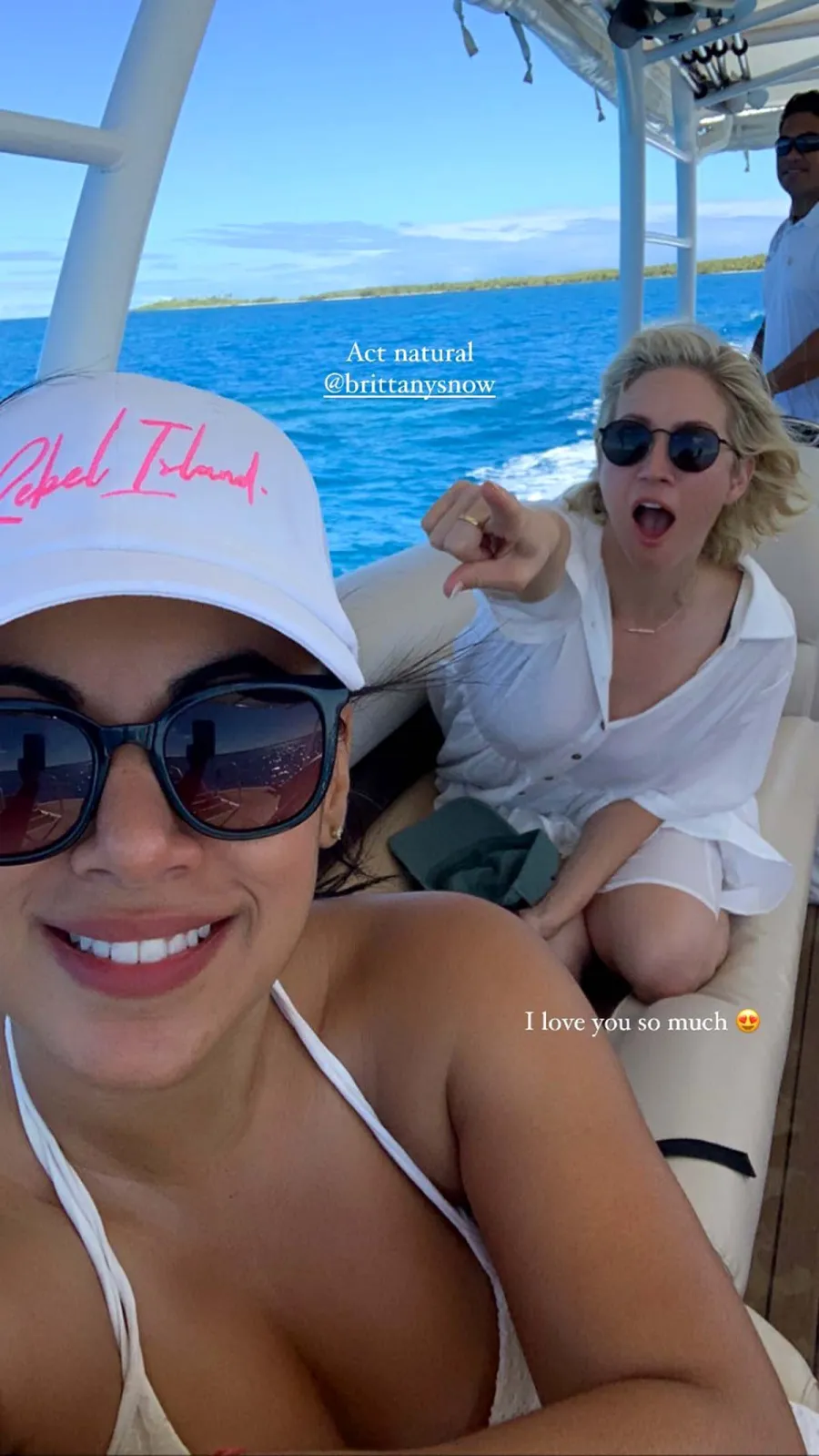 Inside Rebel Wilsons Tahiti Birthday Getaway With Pitch Perfect Pals Pics