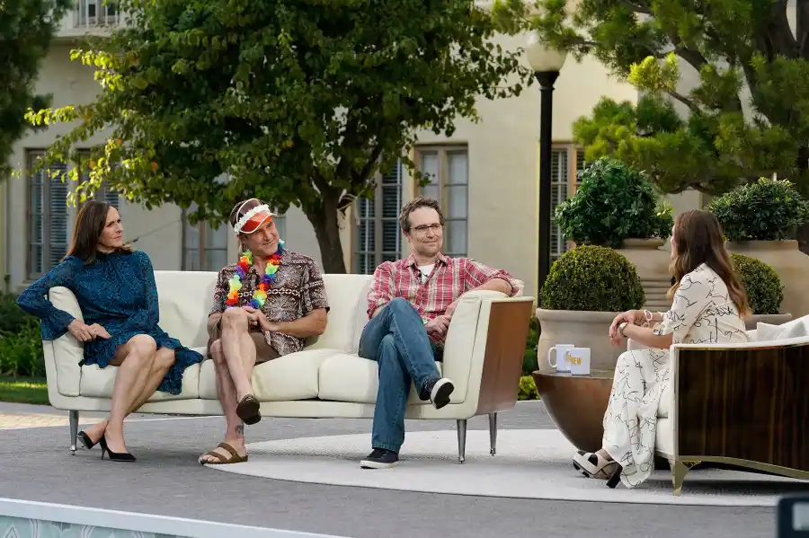 Josie Grosie Back Drew Barrymore Reunites Never Been Kissed Cast Molly Shannon David Arquette Michael Vartan