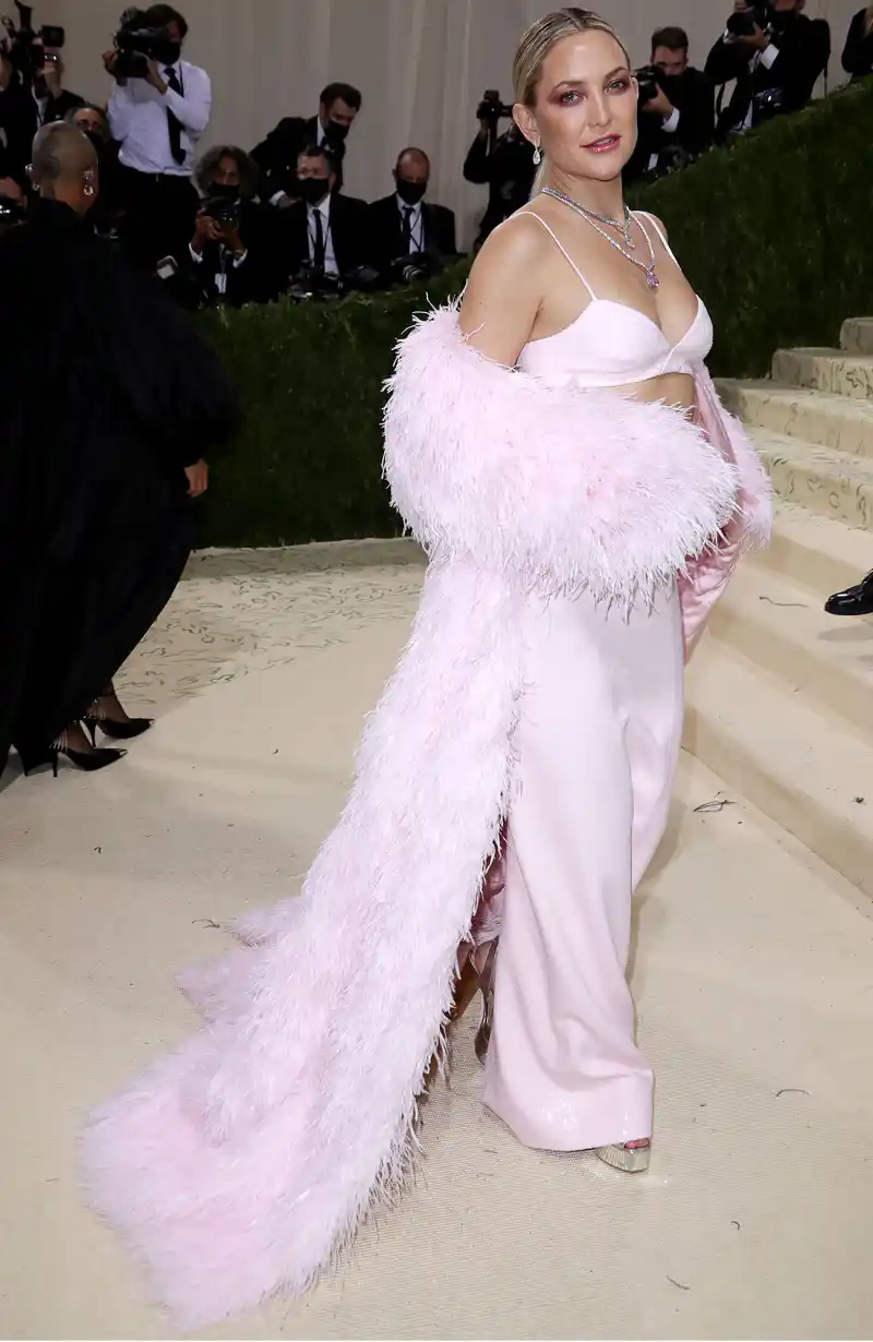 Met Gala 2021 Kate Hudson Is All Smiles at Met Gala Amid Danny Fujikawa Engagement: Pics