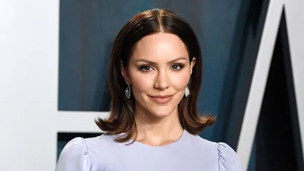 Katharine McPhee Shows 6 Month Old Son Rennies Face Time