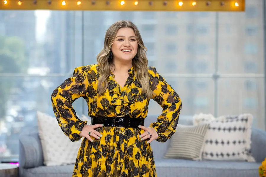 Kelly Clarkson Sells Farmhouse She Custom-Designed With Ex Brandon Blackstock: See Inside $8.24M Mansion