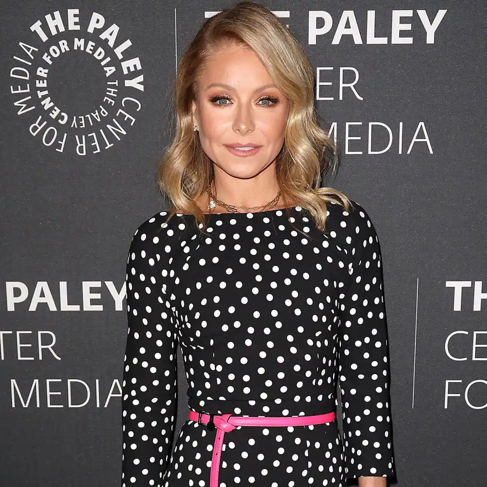 Kelly Ripa Claps Back at Fan's Accusation Over "Fresh-Faced" Beach Photo