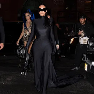 Kim K Ditches Head Mask Met Afterparty After Internet Has Field Day Met Gala 2021