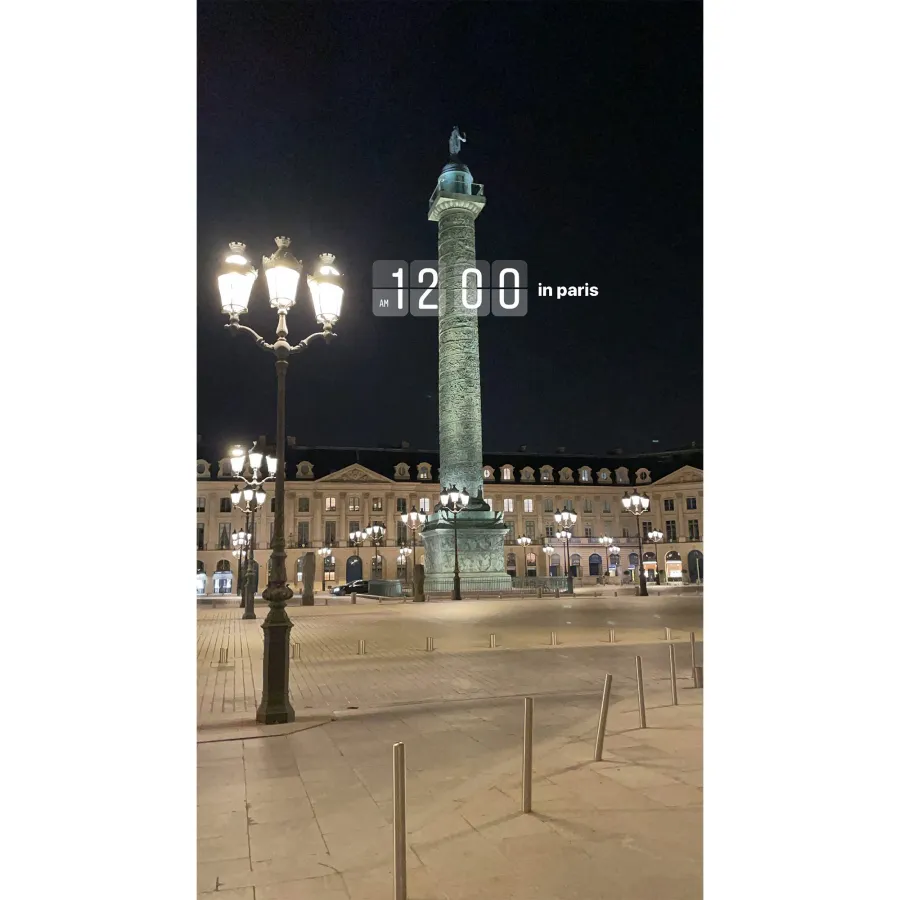 Kourtney Kardashian and Travis Barker Take Romantic Trip to Disneyland Paris 9