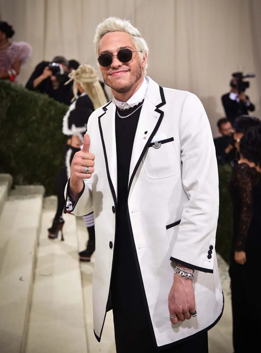 MET GALA 2021 Skirt Alert Pete Davidson Makes Met Gala Debut Thom Browne Dress