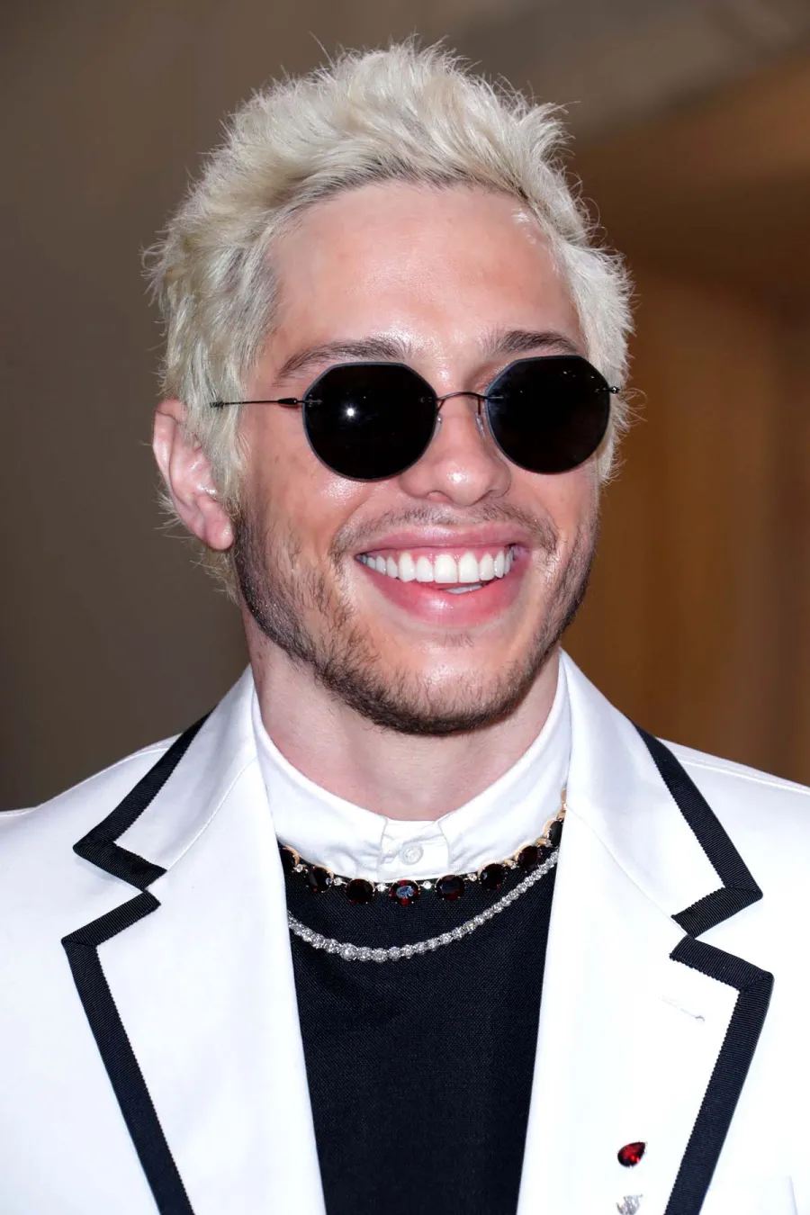 MET GALA 2021 Skirt Alert Pete Davidson Makes Met Gala Debut Thom Browne Dress