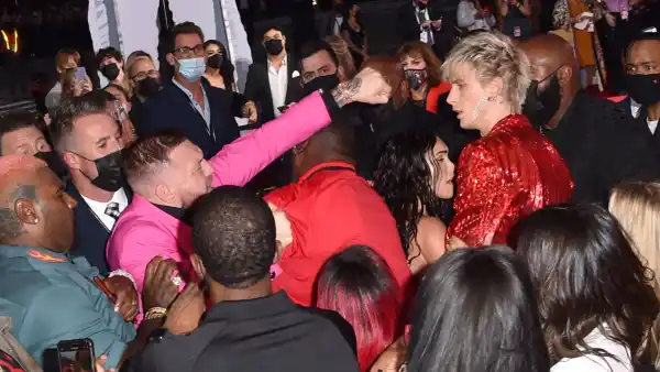 Machine Gun Kelly Conor McGregor Fight MTV Vmas