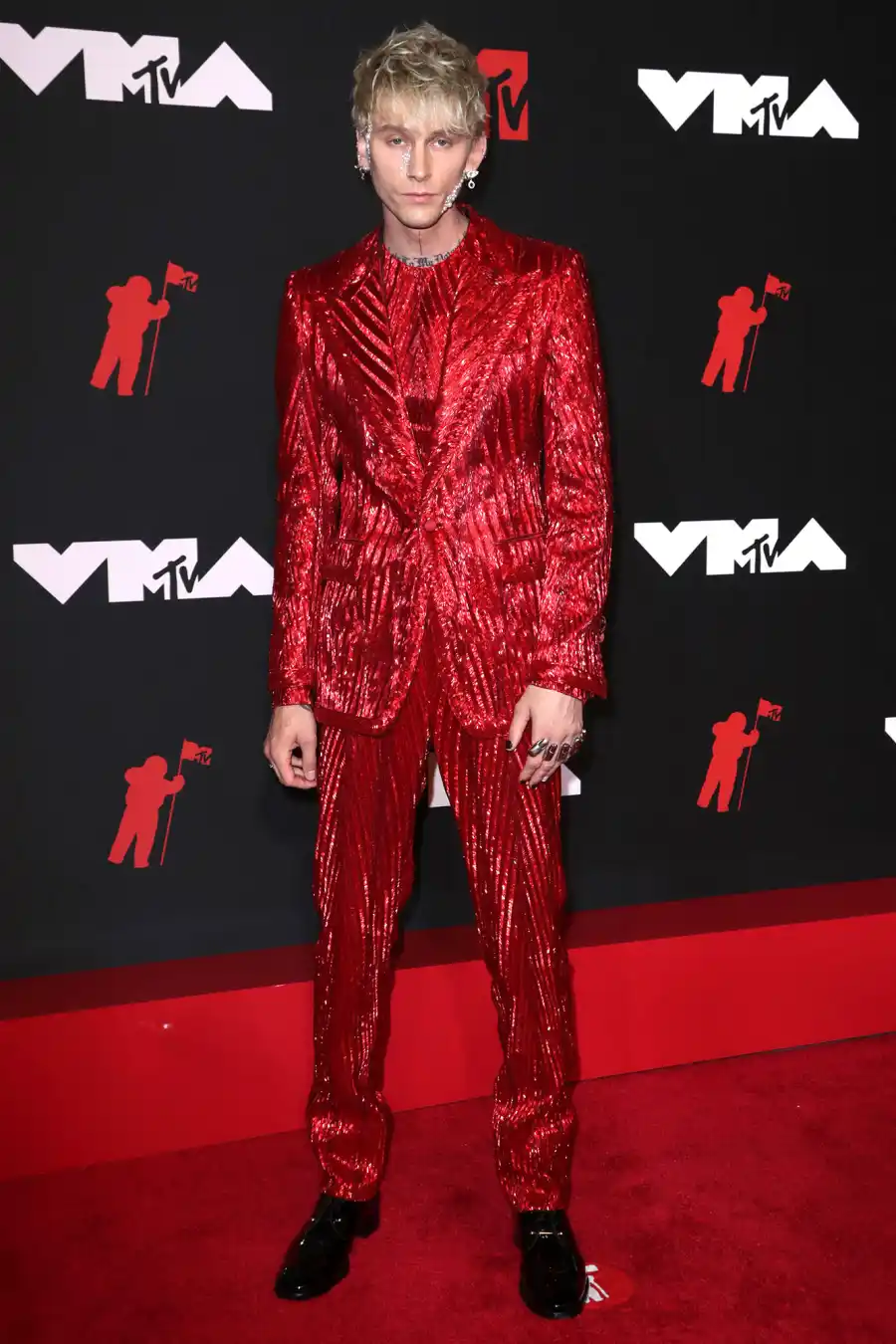 Machine Gun Kelly Red Carpet MTV 2021 VMAs Hottest Hunks