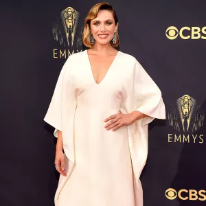 Emmys 2021 Mary-Kate and Ashley Designed Elizabeth Olsen’s Breathtaking Emmys Gown