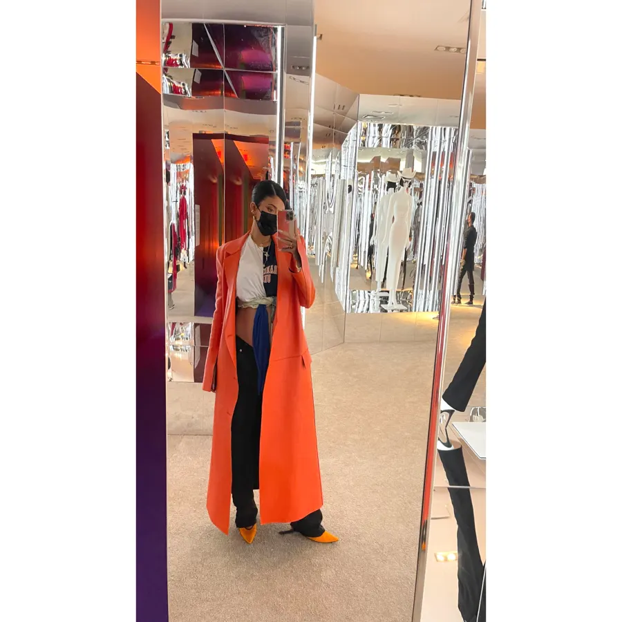 Pregnant Kylie Jenner Gives Another Look at Bare Baby Bump in Daring Outfit: Photos