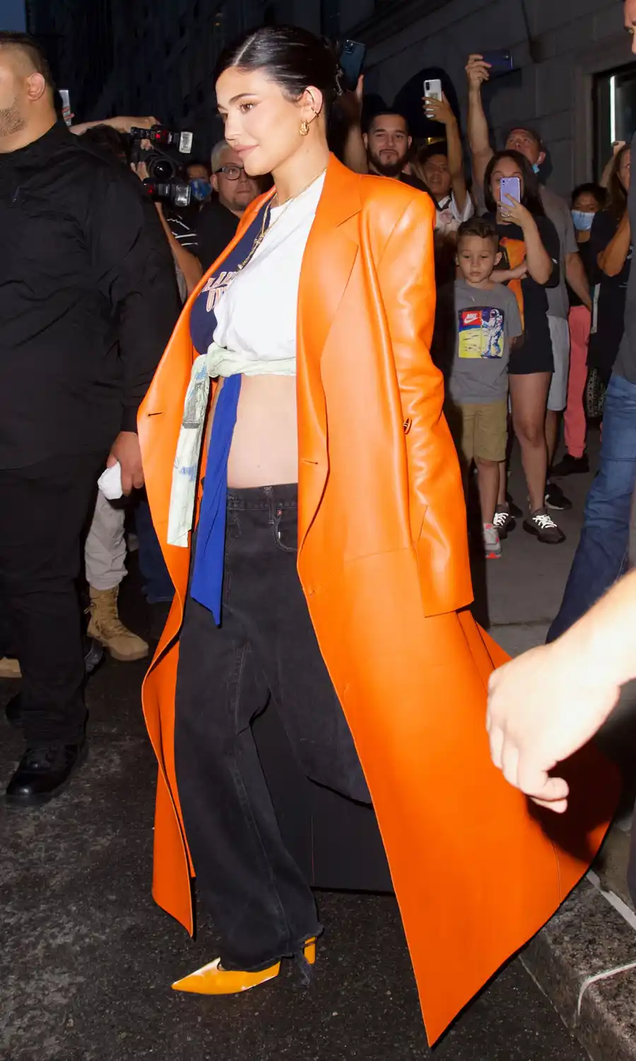 Pregnant Kylie Jenner Gives Another Look at Bare Baby Bump in Daring Outfit: Photos