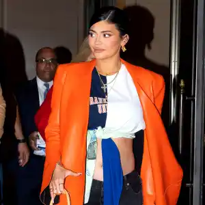 Pregnant Kylie Jenner Gives Another Look at Bare Baby Bump in Daring Outfit: Photos