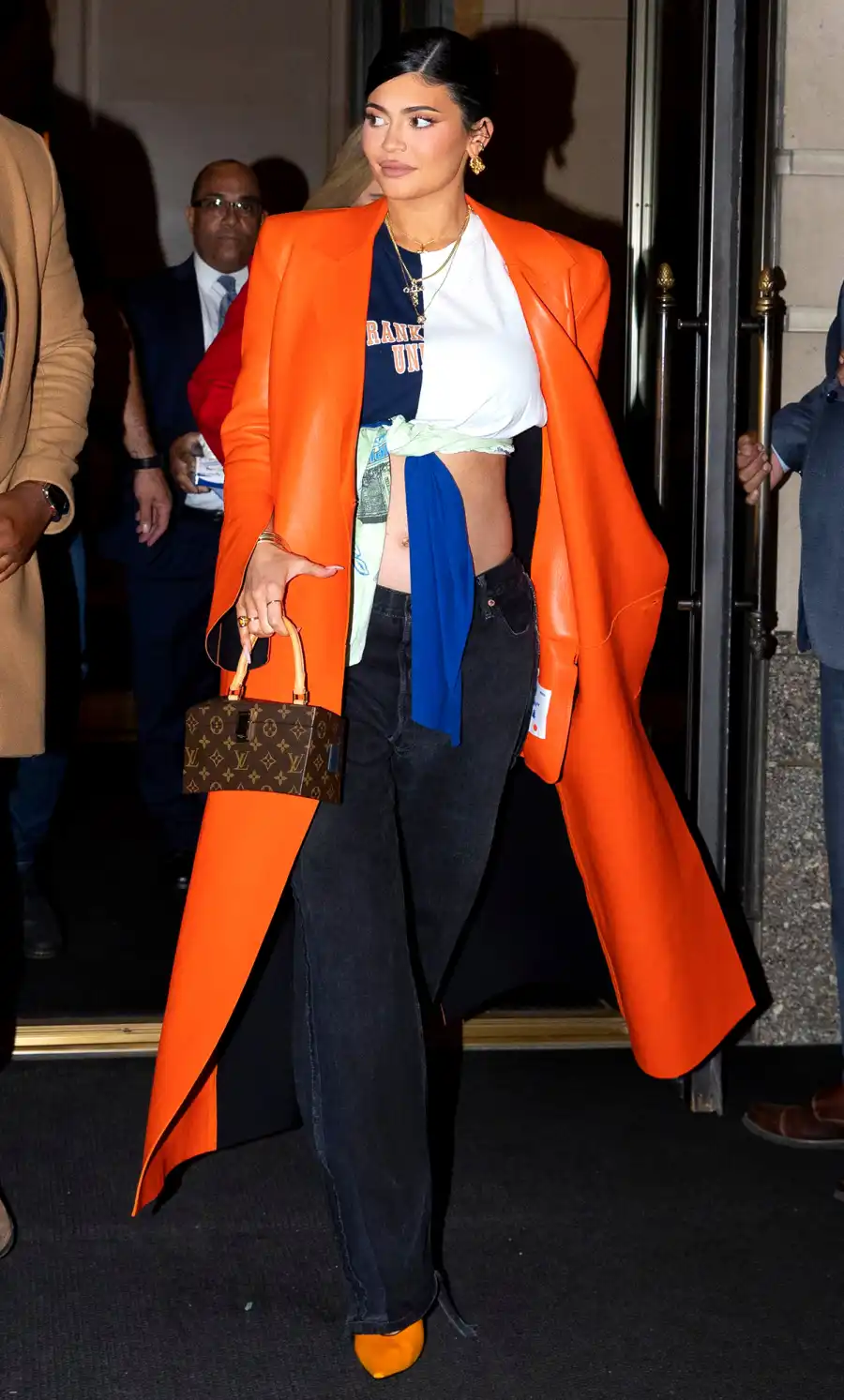 Pregnant Kylie Jenner Gives Another Look at Bare Baby Bump in Daring Outfit: Photos