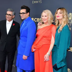 Schitts Creek Cast Reunites Emmys 2021 Eugene Levy Dan Levy Catherine O'Hara Annie Murphy